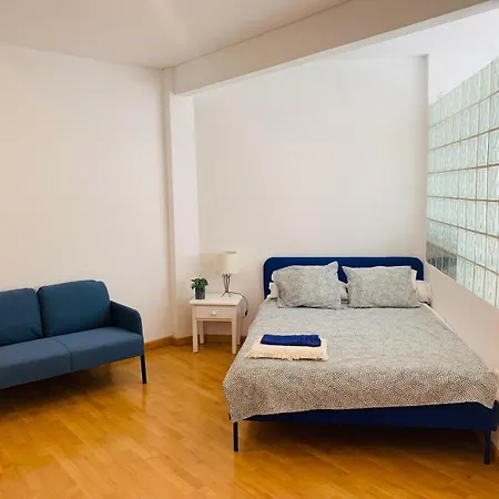 Charming First Line Estudio In Lejlighed Marbella
